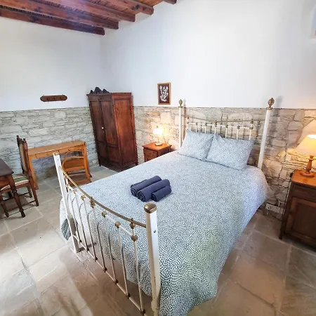 Athena's Pool Oasis * Skarinou