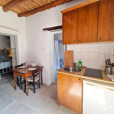 Athena's Pool Oasis * Skarinou