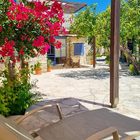 Athena's Pool Oasis * Skarinou