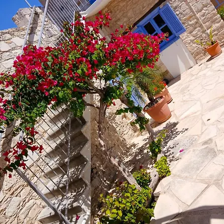 Athena's Pool Oasis Apartamento *