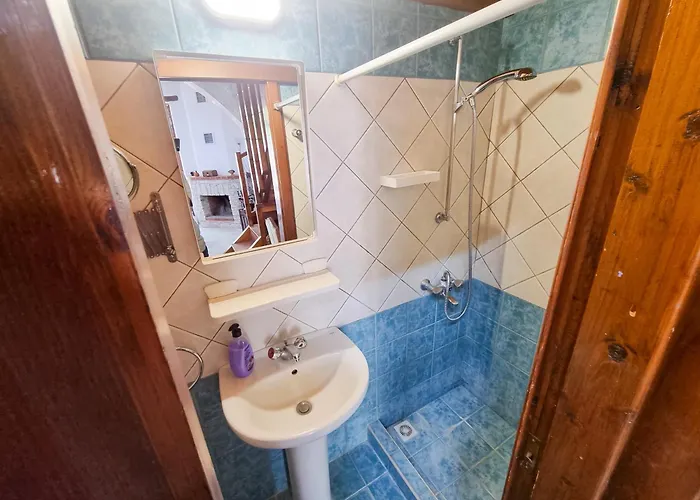 דירה Athena's Pool Oasis *