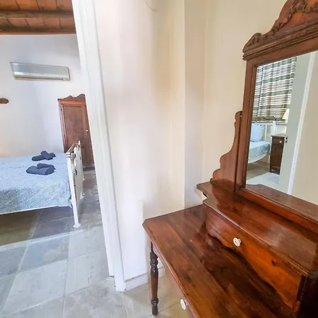 Apartment Athena's Pool Oasis Skarinou