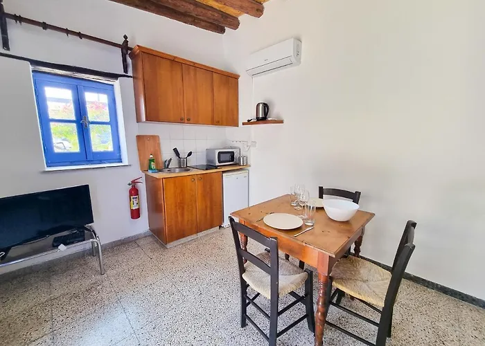 Appartement Athena's Pool Oasis