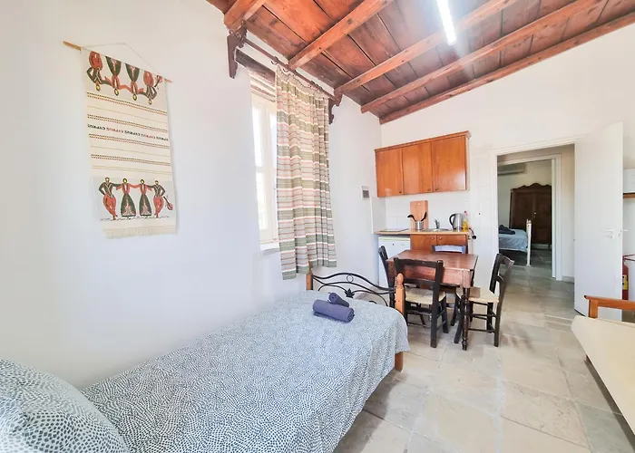 Athena's Pool Oasis Appartement Skarinou