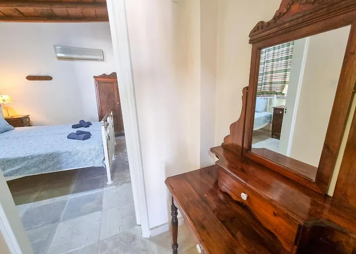 Appartement Athena's Pool Oasis Skarinou