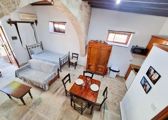 Appartement Athena's Pool Oasis