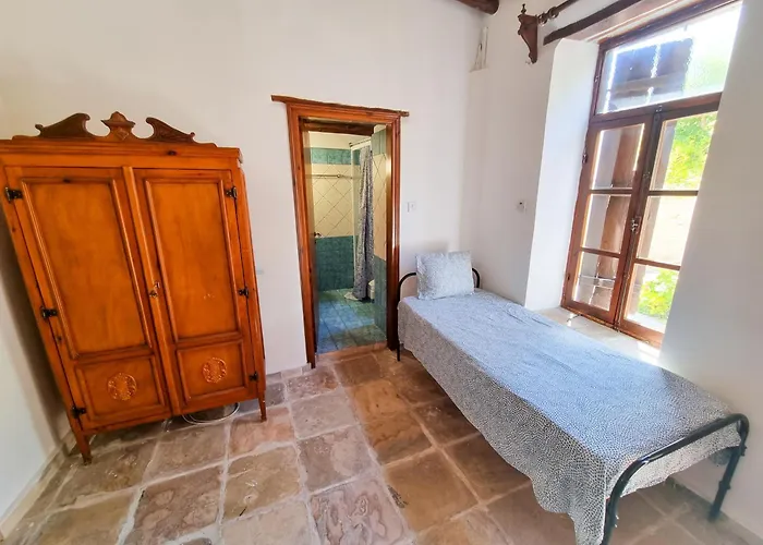 Athena's Pool Oasis * Skarinou