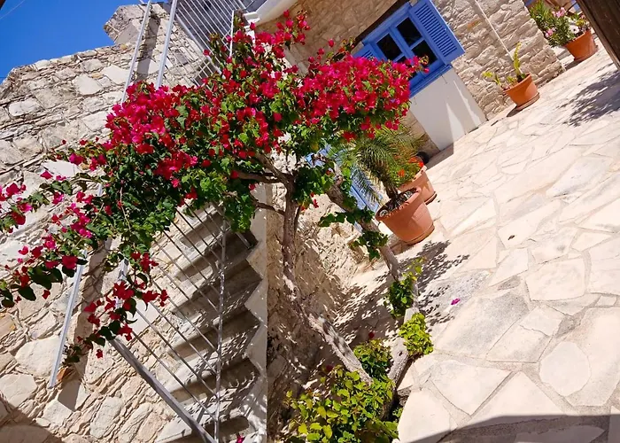 Athena's Pool Oasis Appartement *